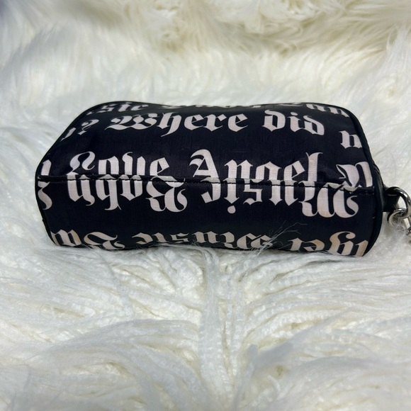 LA.M.B. LeSportsac Designer Wristlet🖤❤️